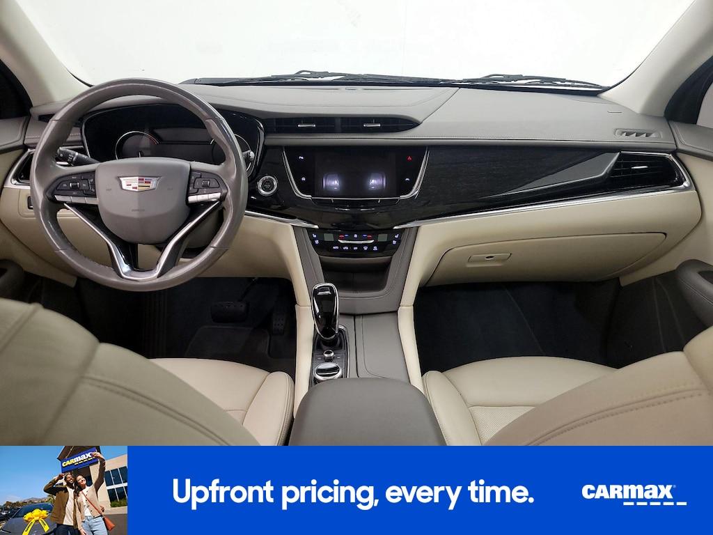 used 2022 Cadillac XT6 car, priced at $36,998