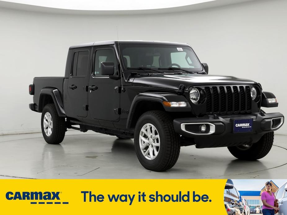 used 2023 Jeep Gladiator car, priced at $29,998