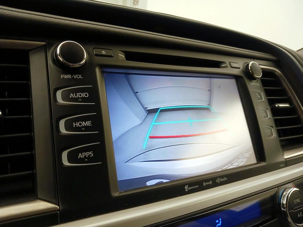 used 2019 Toyota Highlander car, priced at $27,998