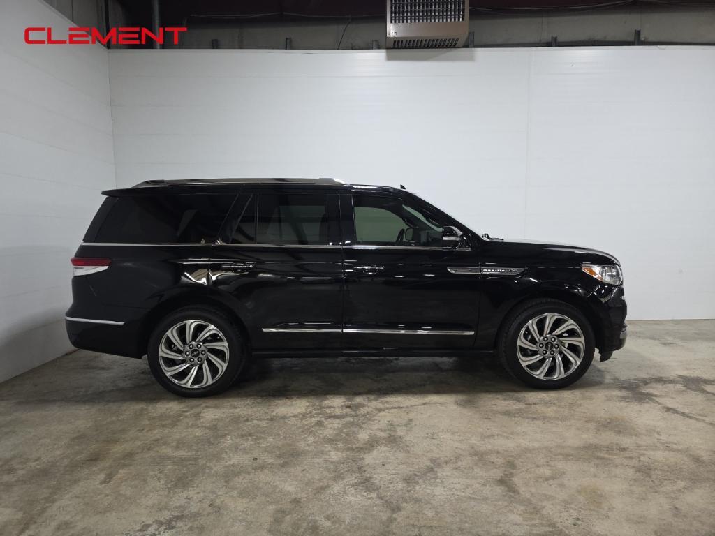 used 2022 Lincoln Navigator car, priced at $63,000