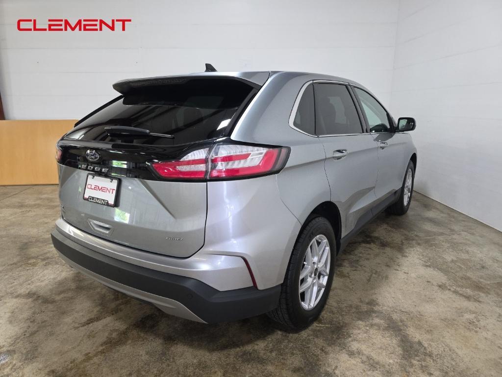 used 2024 Ford Edge car, priced at $25,000