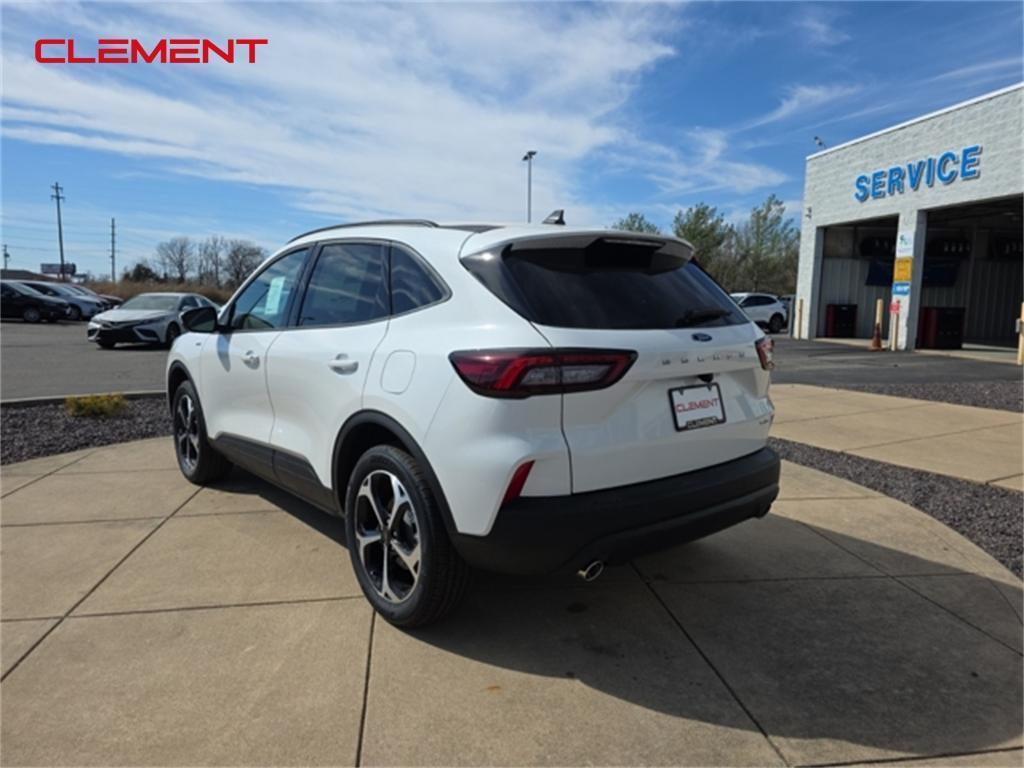 new 2025 Ford Escape car, priced at $31,460
