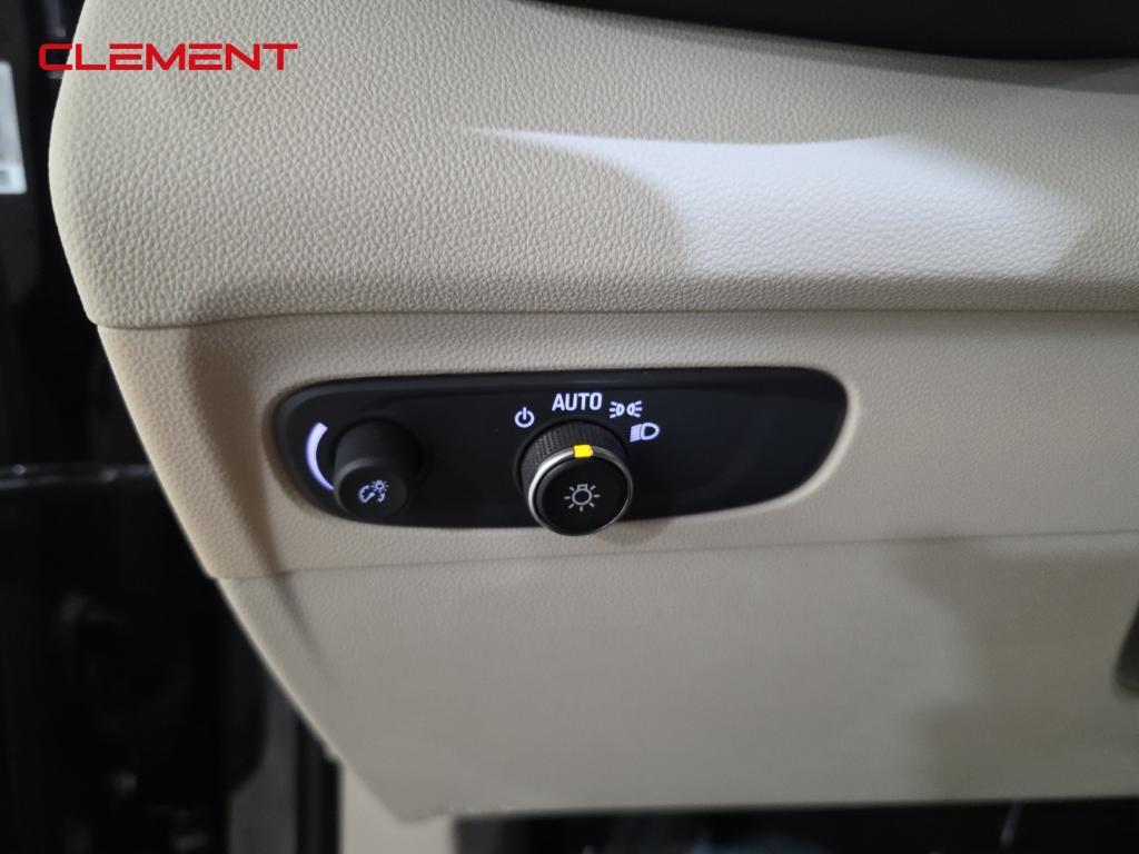 used 2021 Buick Envision car, priced at $23,500