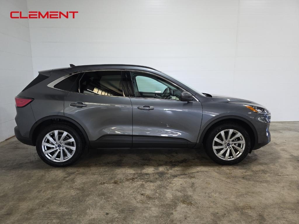 used 2022 Ford Escape car, priced at $25,500