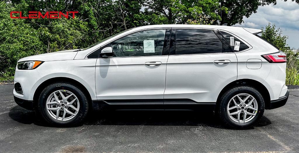 new 2024 Ford Edge car, priced at $40,455