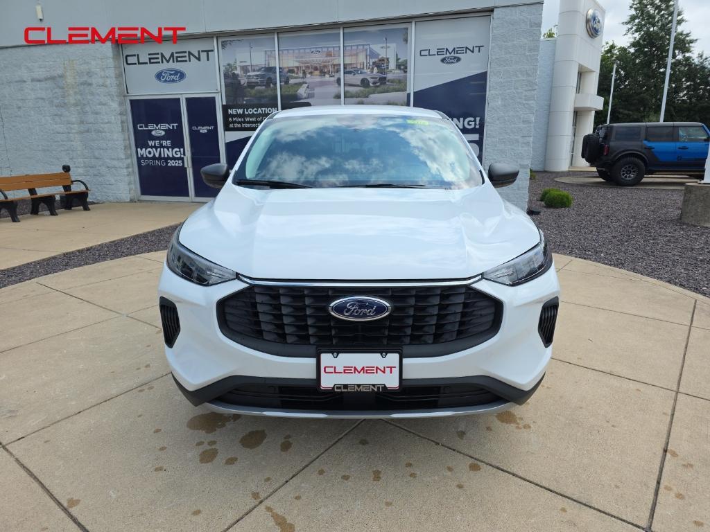 new 2025 Ford Escape car, priced at $25,850