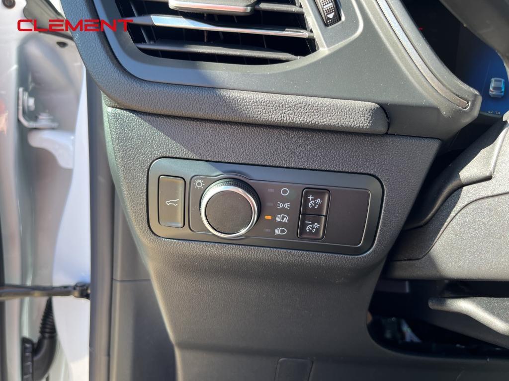 new 2025 Ford Escape car, priced at $28,880