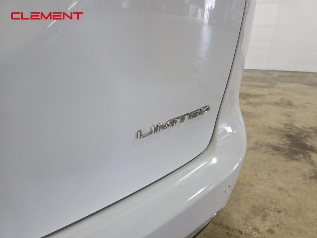 used 2022 Chrysler Pacifica car, priced at $25,500
