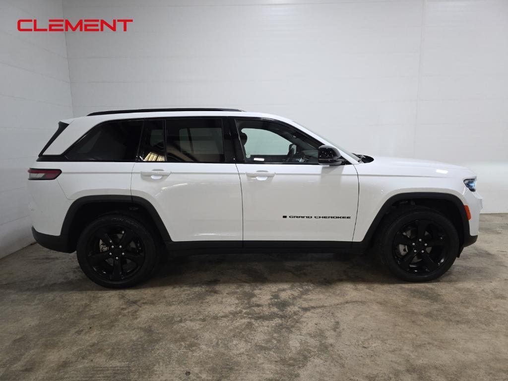 used 2023 Jeep Grand Cherokee car, priced at $31,000