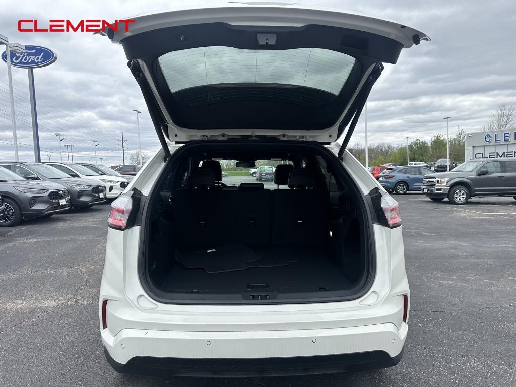 new 2024 Ford Edge car, priced at $39,060
