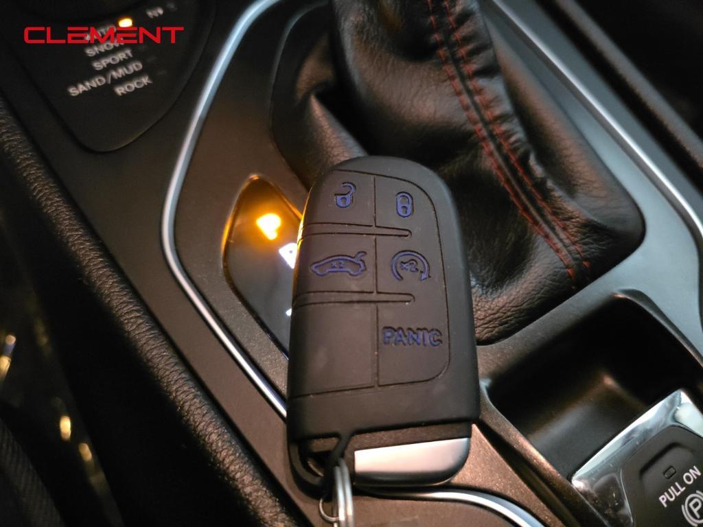 used 2019 Jeep Cherokee car, priced at $18,000