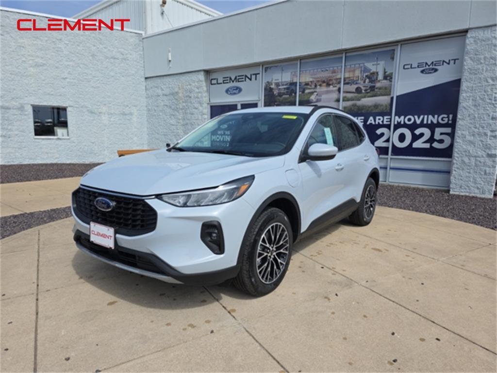 new 2025 Ford Escape car, priced at $35,895