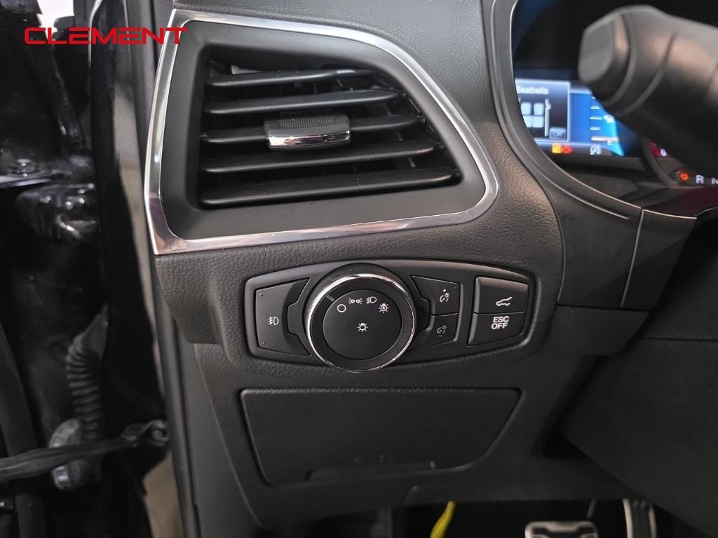 used 2022 Ford Edge car, priced at $31,500