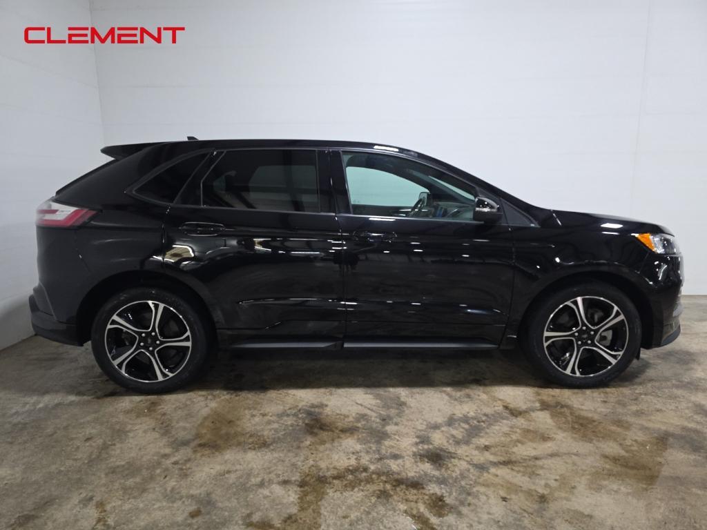 used 2022 Ford Edge car, priced at $31,500