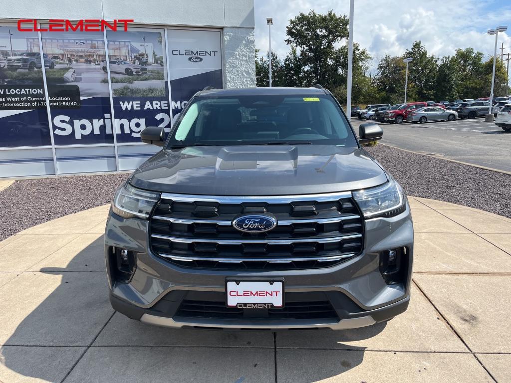new 2025 Ford Explorer car, priced at $45,895