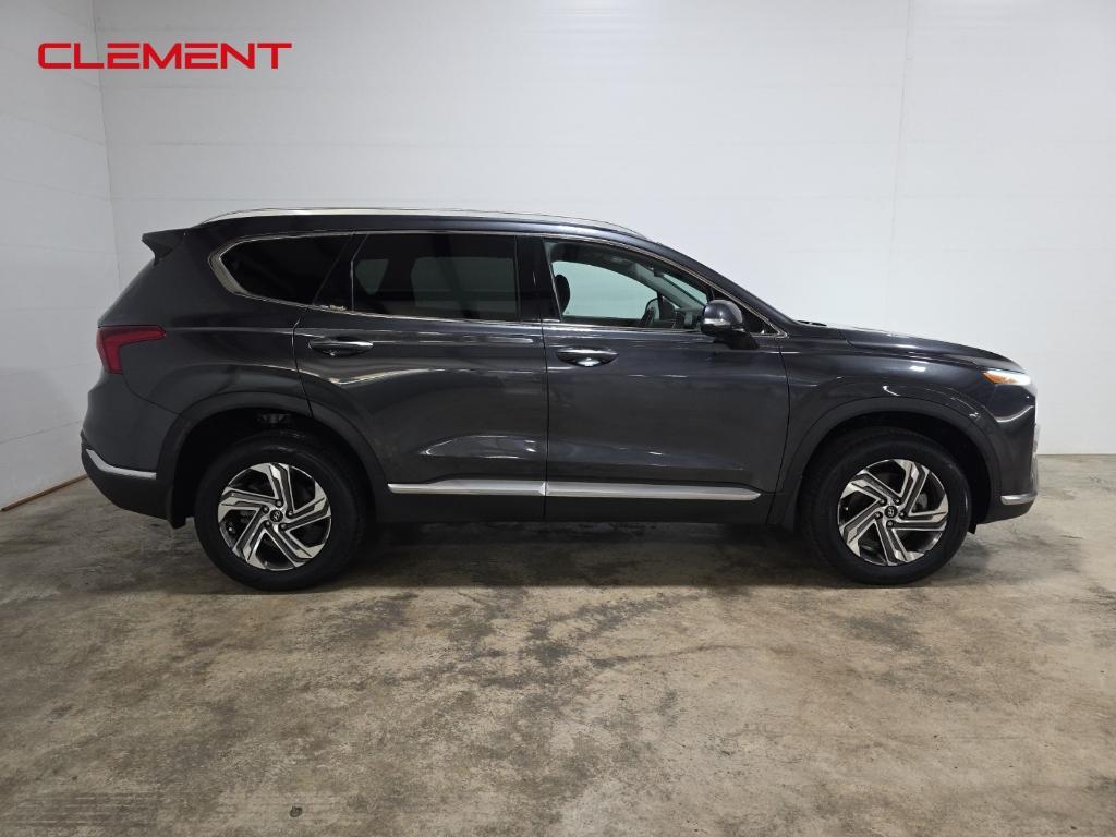 used 2022 Hyundai Santa Fe car, priced at $25,000
