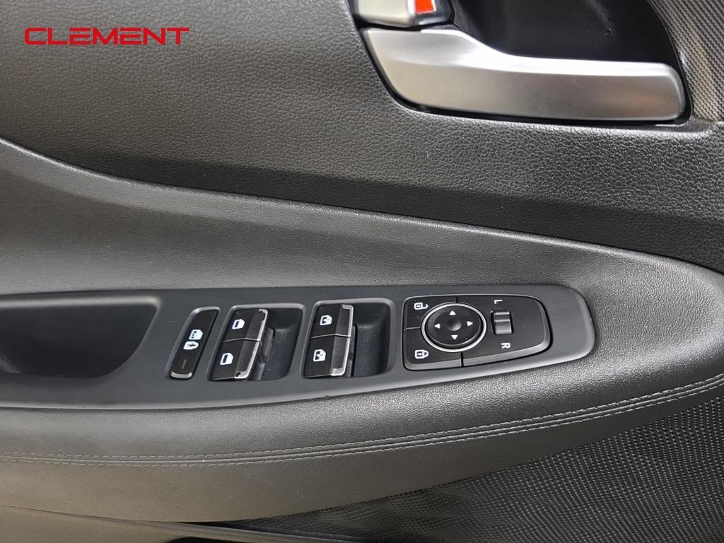 used 2022 Hyundai Santa Fe car, priced at $25,000