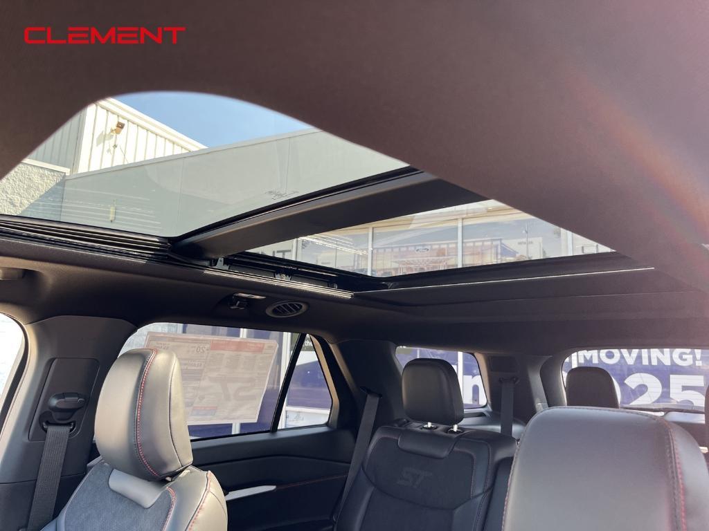new 2025 Ford Explorer car, priced at $58,520