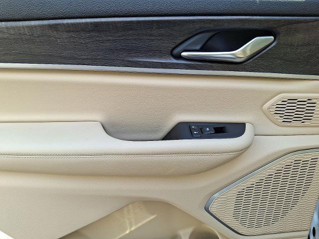used 2021 Jeep Grand Cherokee L car, priced at $28,495