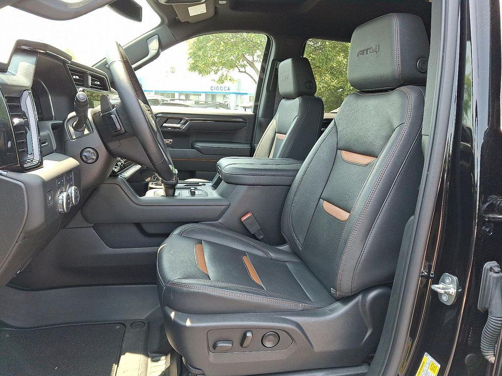 used 2023 GMC Sierra 1500 car, priced at $55,995