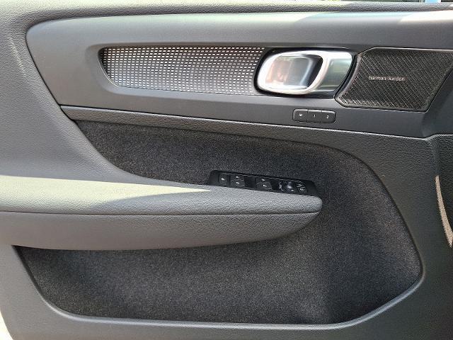 used 2022 Volvo XC40 car, priced at $27,995