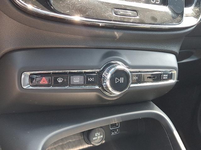 used 2022 Volvo XC40 car, priced at $27,995