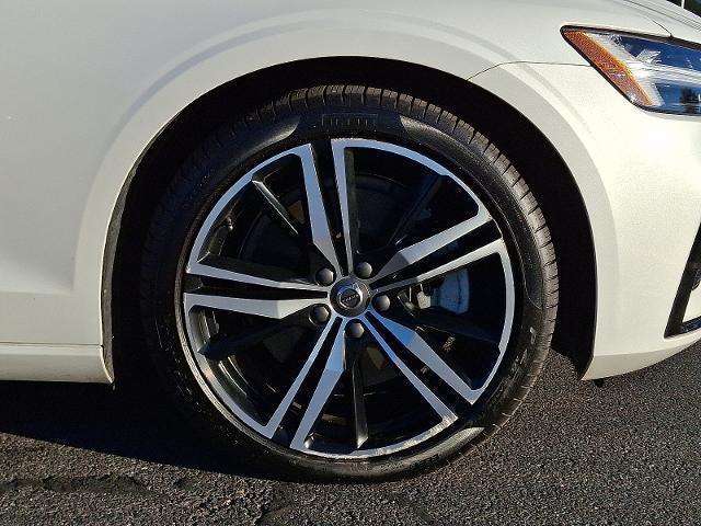 used 2022 Volvo S60 Recharge Plug-In Hybrid car, priced at $31,495