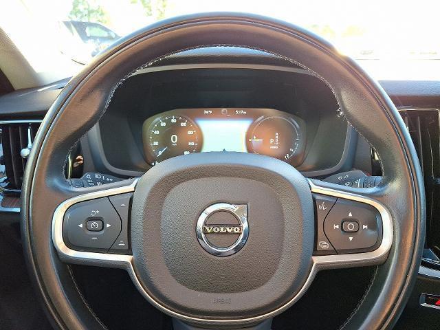 used 2022 Volvo S60 Recharge Plug-In Hybrid car, priced at $31,495