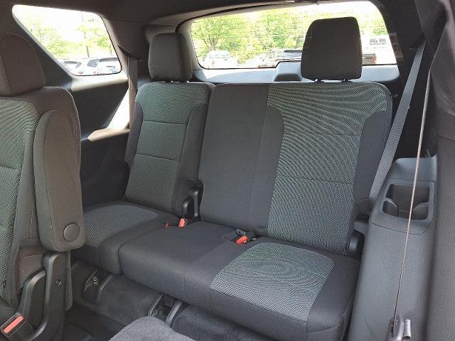 used 2023 Chevrolet Traverse car, priced at $32,295