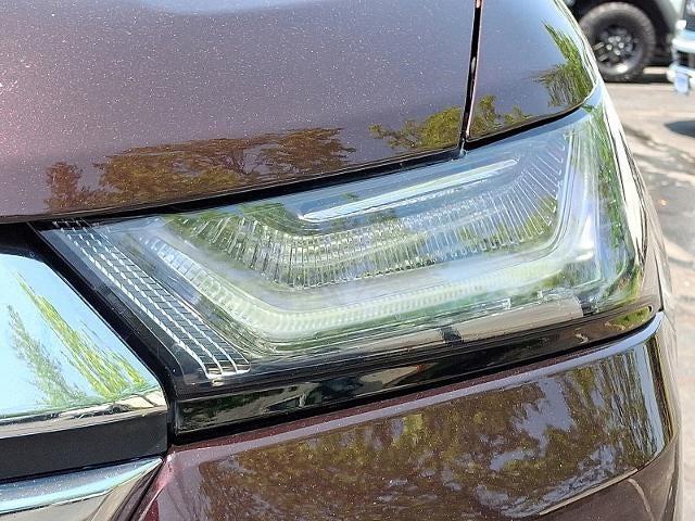 used 2023 Chevrolet Traverse car, priced at $32,295