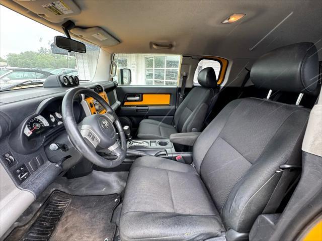 used 2007 Toyota FJ Cruiser car, priced at $13,988