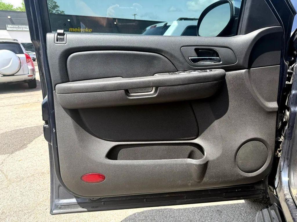 used 2007 Chevrolet Avalanche car, priced at $7,500