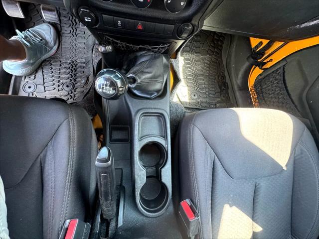 used 2013 Jeep Wrangler Unlimited car, priced at $10,500