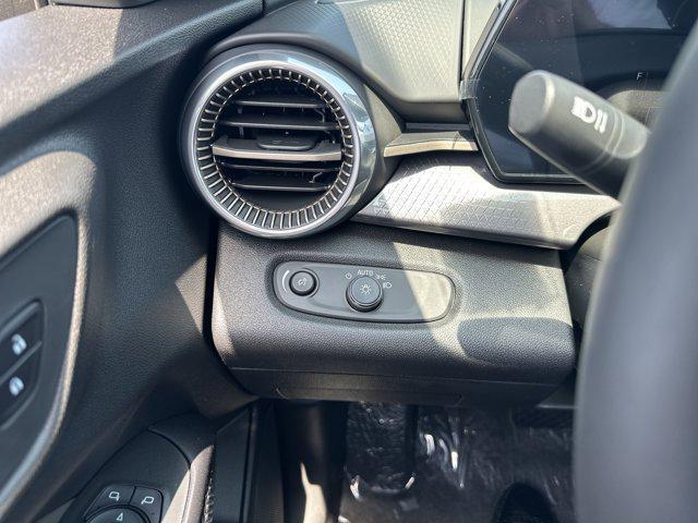 new 2025 Chevrolet Trax car, priced at $25,499