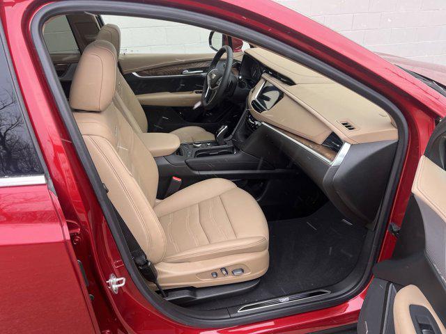 used 2024 Cadillac XT5 car, priced at $43,999