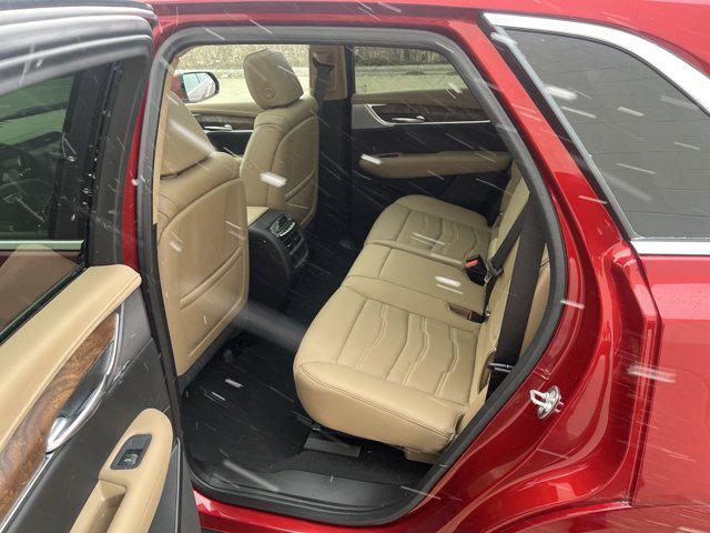 used 2024 Cadillac XT5 car, priced at $43,999