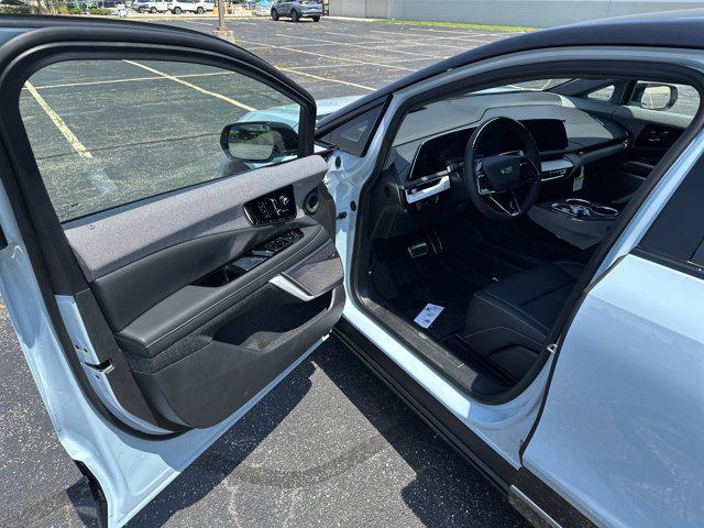 new 2025 Cadillac OPTIQ car, priced at $61,215