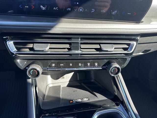 new 2026 Chevrolet Traverse car, priced at $44,999