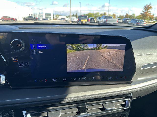 new 2026 Chevrolet Traverse car, priced at $44,999