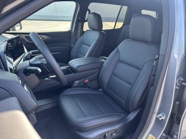 new 2026 Chevrolet Traverse car, priced at $46,640