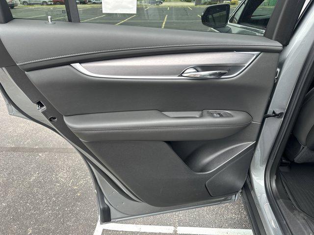 new 2025 Cadillac XT6 car, priced at $53,140