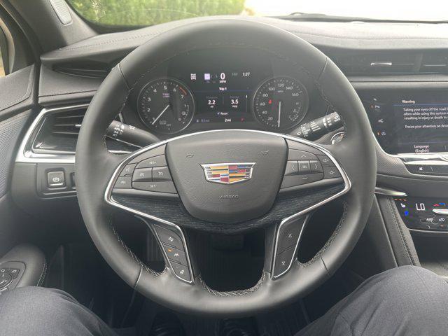 new 2025 Cadillac XT5 car, priced at $58,865
