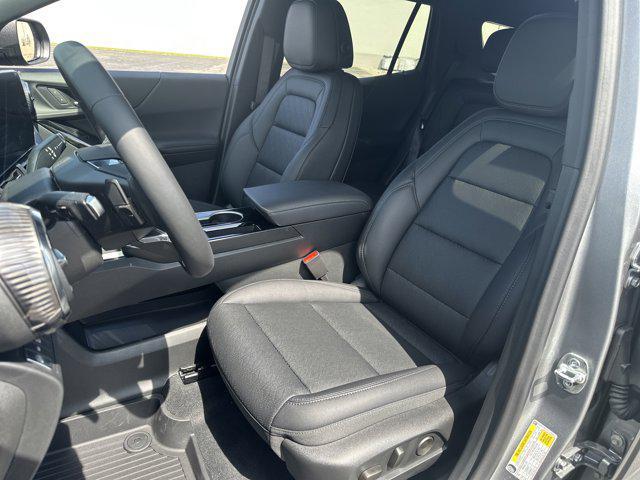 new 2026 Chevrolet Equinox car, priced at $34,640