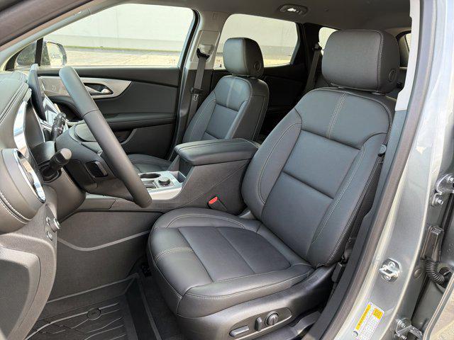 new 2025 Chevrolet Blazer car, priced at $45,670