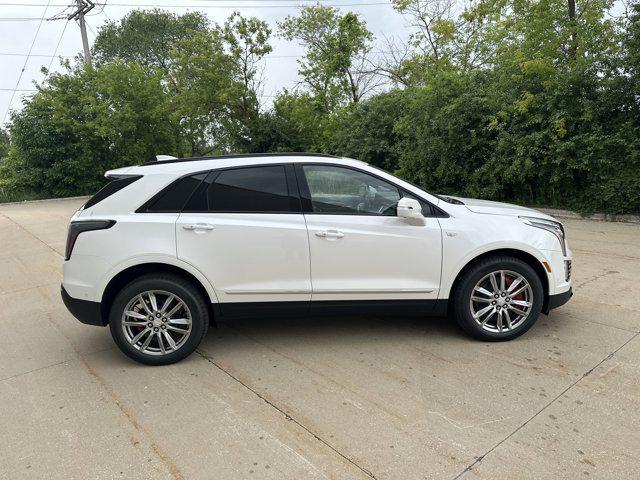 new 2025 Cadillac XT5 car, priced at $67,135