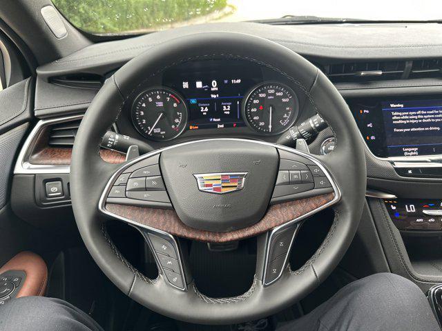 new 2025 Cadillac XT5 car, priced at $67,135