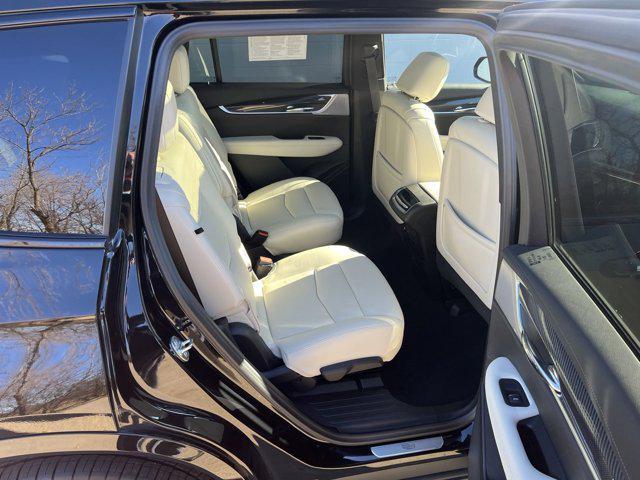 used 2024 Cadillac XT6 car, priced at $44,999