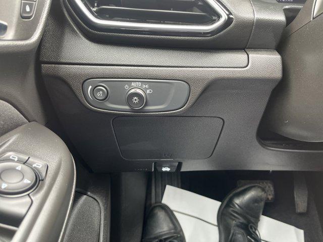 used 2022 Chevrolet Bolt EUV car, priced at $16,999