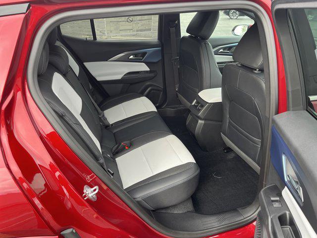 used 2025 Chevrolet Equinox EV car, priced at $27,999