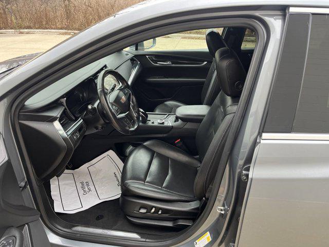 used 2020 Cadillac XT5 car, priced at $24,999